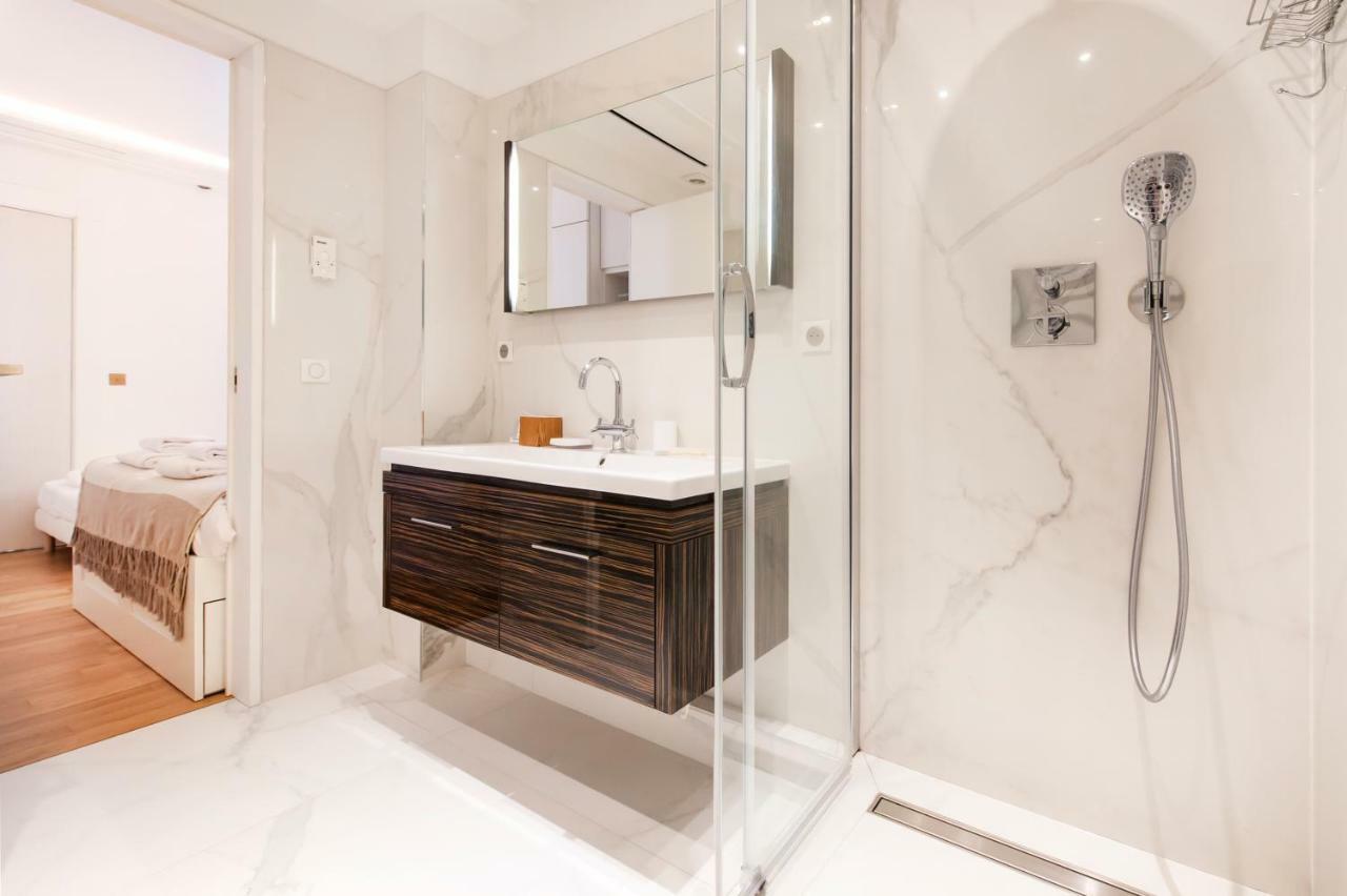Luxury Montaigne Apartment París Exterior foto